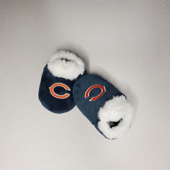 🆕️ Chicago Bears Toddler Slippers, Size XL(12-24M) - Picture 2 of 5